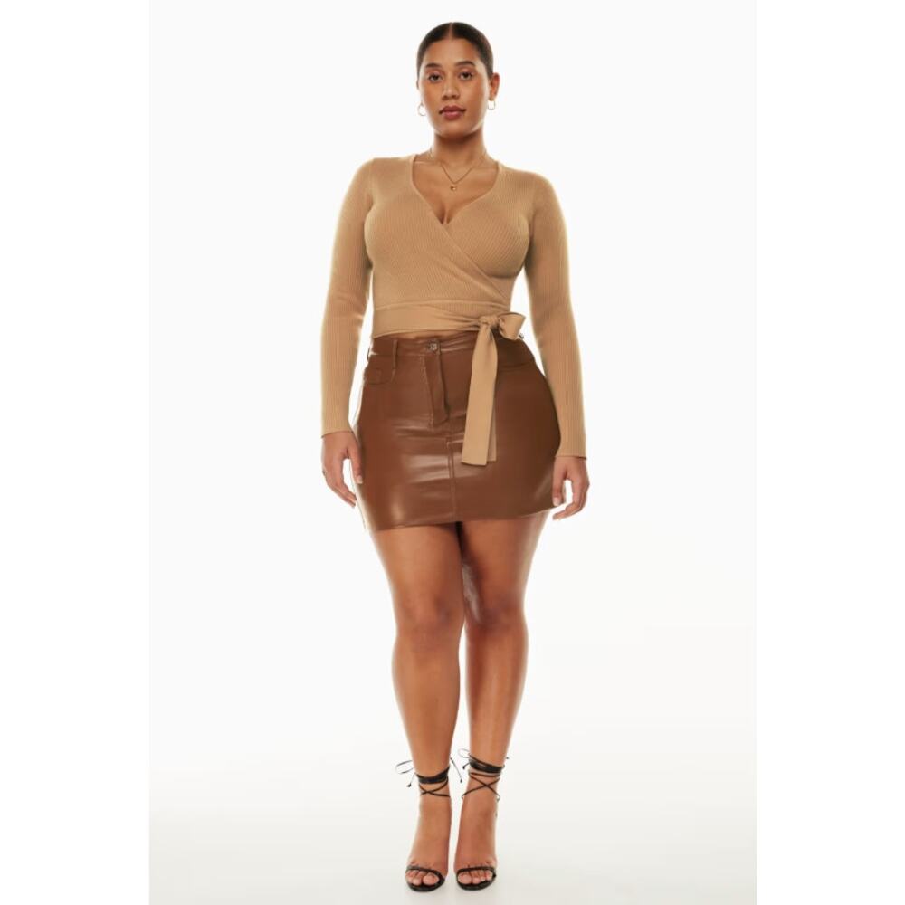 Wilfred All Tied Up Long Sleeve Ribbed Cropped Sweater in Saville Camel